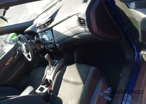 2017 Nissan Rogue S z USA, uszkodzony, nr VIN 5N1AT2MVXHC772802